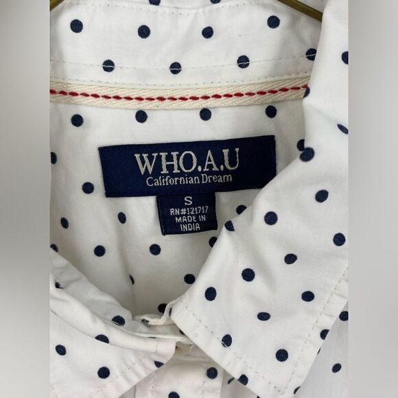 Who. A. U. Women’s Polka Dot Button Front Shirt size S - Picture 2 of 3